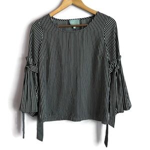 Skies are Blue Black and White Striped Tie Sleeve Top Shirt Blouse Size XS